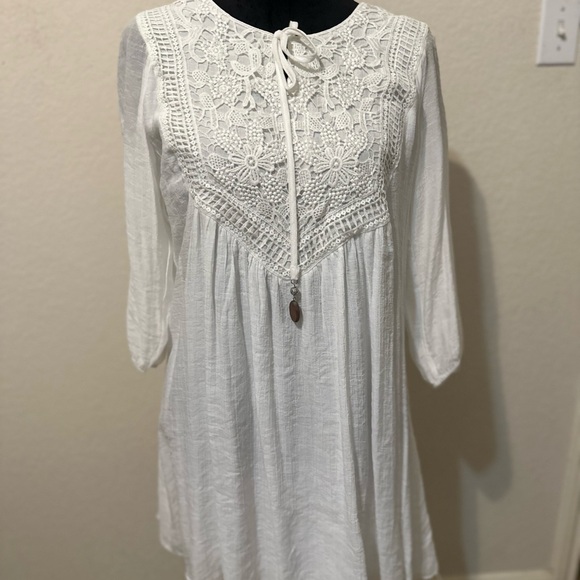 Indigo Dresses & Skirts - Indigo Rose White Lace Detail Dress Women’s Size Medium. New without tag.